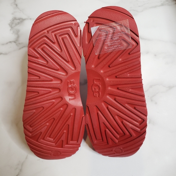 UGG Classic Clear Mini Boot Red Waterproof Size 5 NEW - Picture 4 of 8